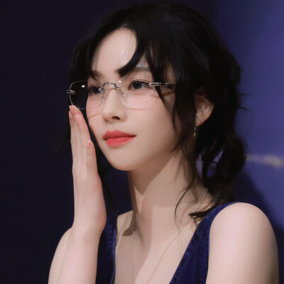 柳智敏微调可二改
标fruity_0411