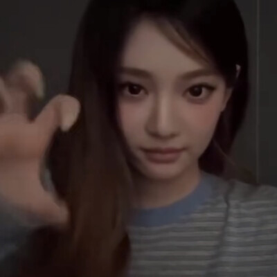 咬你脸颊肉
