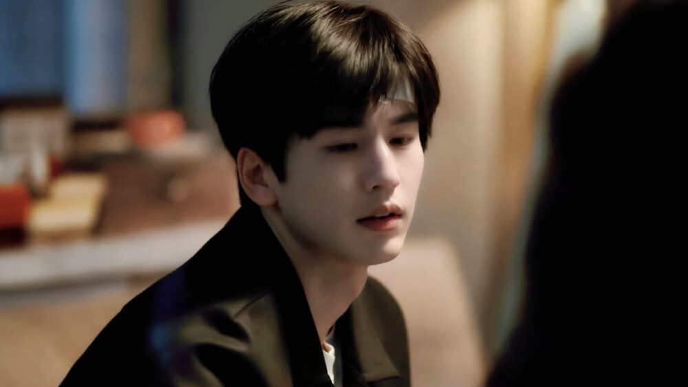 《樱桃琥珀》蒋峤西（张凌赫饰）