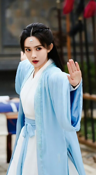 孟子义/梅超风
