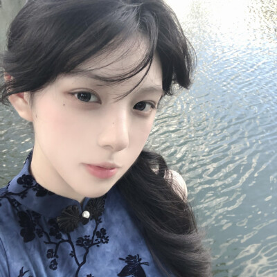 女头
二传头像注明出处