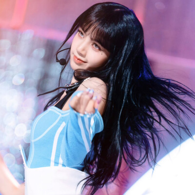 Lisa可二改套图
(改完记得踢我)