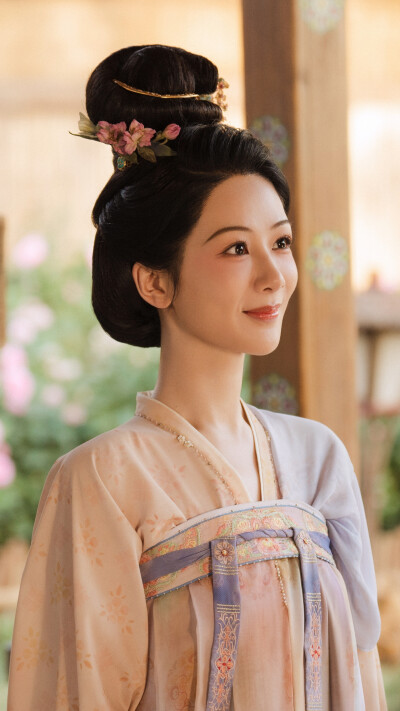 锦绣芳华 何惟芳 杨紫