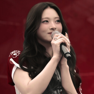 
妲己可以眩晕我1.5秒，张良可以控制我2.2秒。东皇也可以控制我2.2秒，墨子大招能眩晕我3.3秒。弈星大招可以限制我四秒。老夫子大招能困住我五秒。可是姐姐的魅力却困了我一辈子