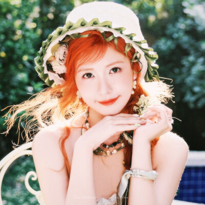 赖美云.