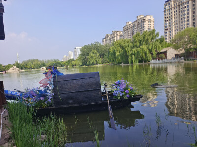 背景 船