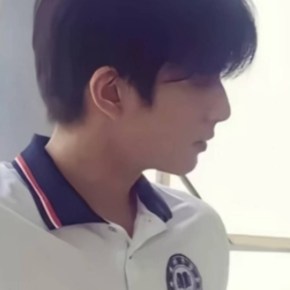 山河万里执枪肆意笑纳