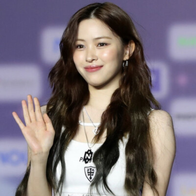 ITZY 新闻图可二改