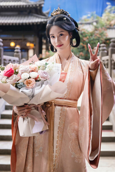 锦月如歌 白容微