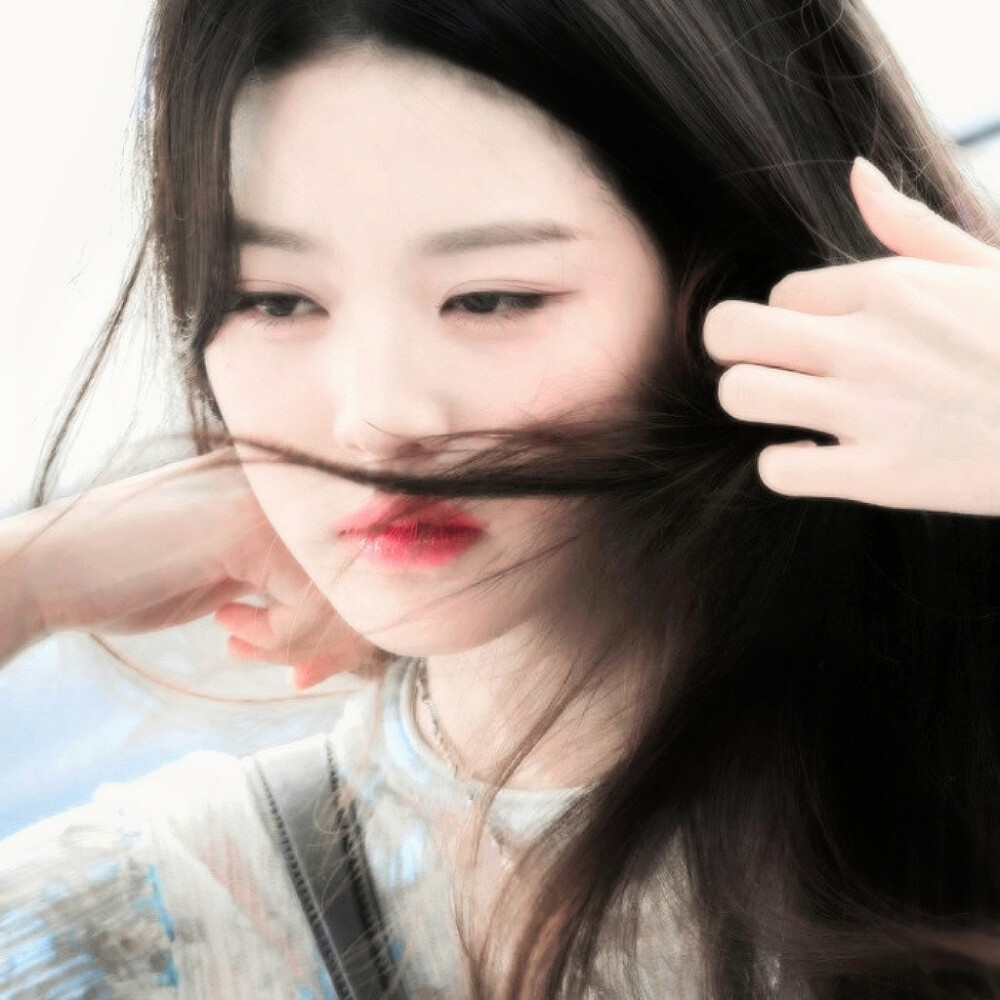 海面上の風 -《Viento en la orilla》闭眼 *垂落