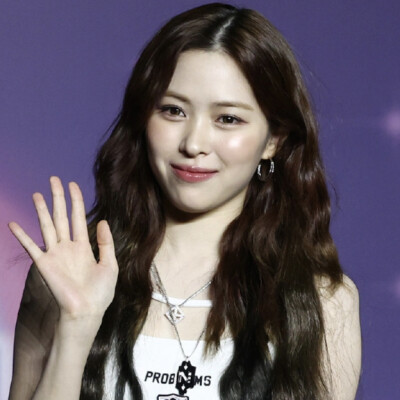 ITZY 新闻图可二改