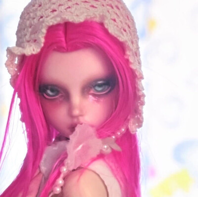 doll
