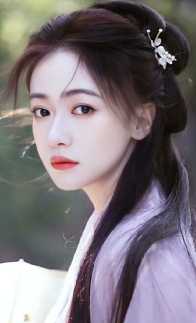 吴谨言