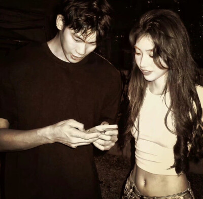 所爱隔山海 山海不可平。