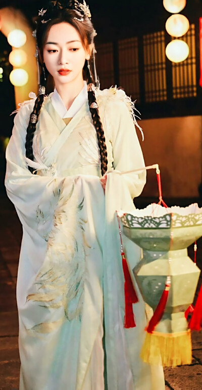 吴谨言