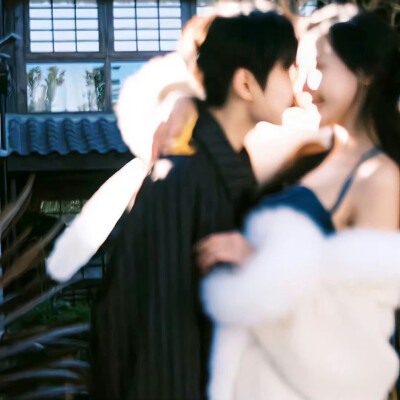 所爱隔山海 山海不可平。