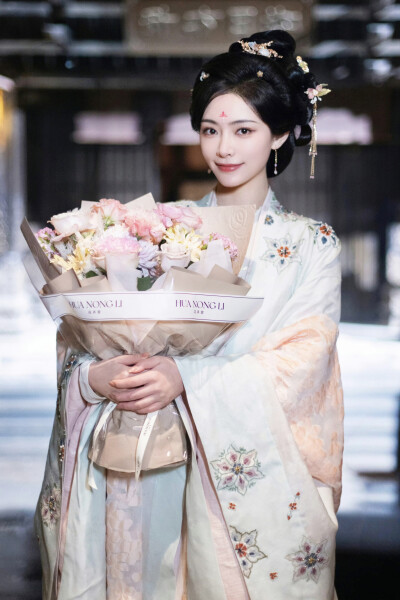 锦月如歌 花游仙