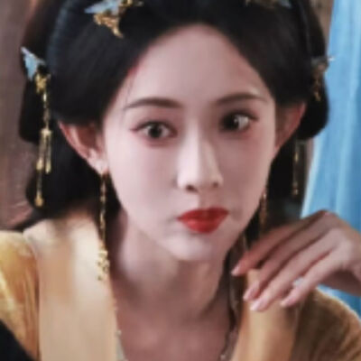 碰上了花蜜便陶醉