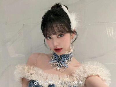 张元英