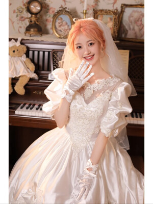 婚纱女孩
来源：小红书@付慧琳
侵权删