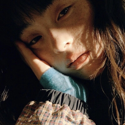 世理奈