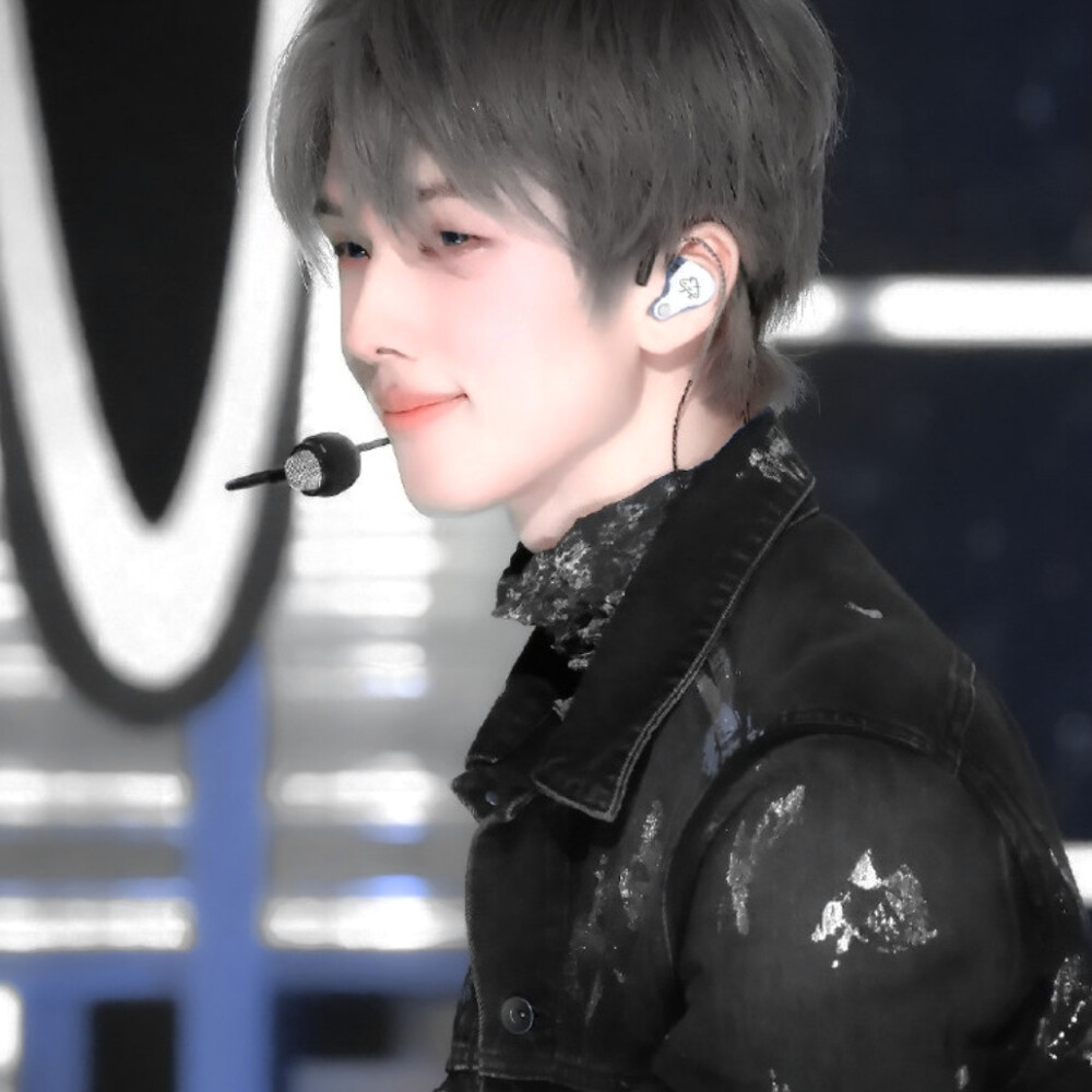 是谁被椰颂老师抽到了？哦！原来是我这个小阔耐！哈哈哈哈哈哈哈！接下来，我将上才艺！我给大家高歌一曲，以表我的兴奋之情！好运来祝你好运来！好运来带来了喜和爱！好运来祝你好运来…好了不会了…但是真的！很兴奋！！！