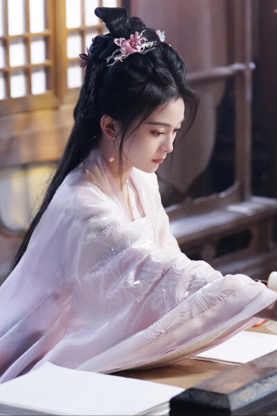 迎凤归 姜乐瑶