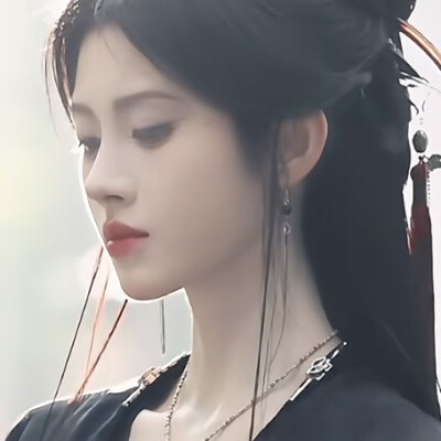 鞠婧祎
