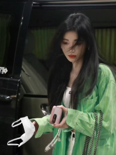 鞠婧祎