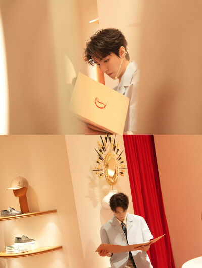 王俊凯 蓝色衣服