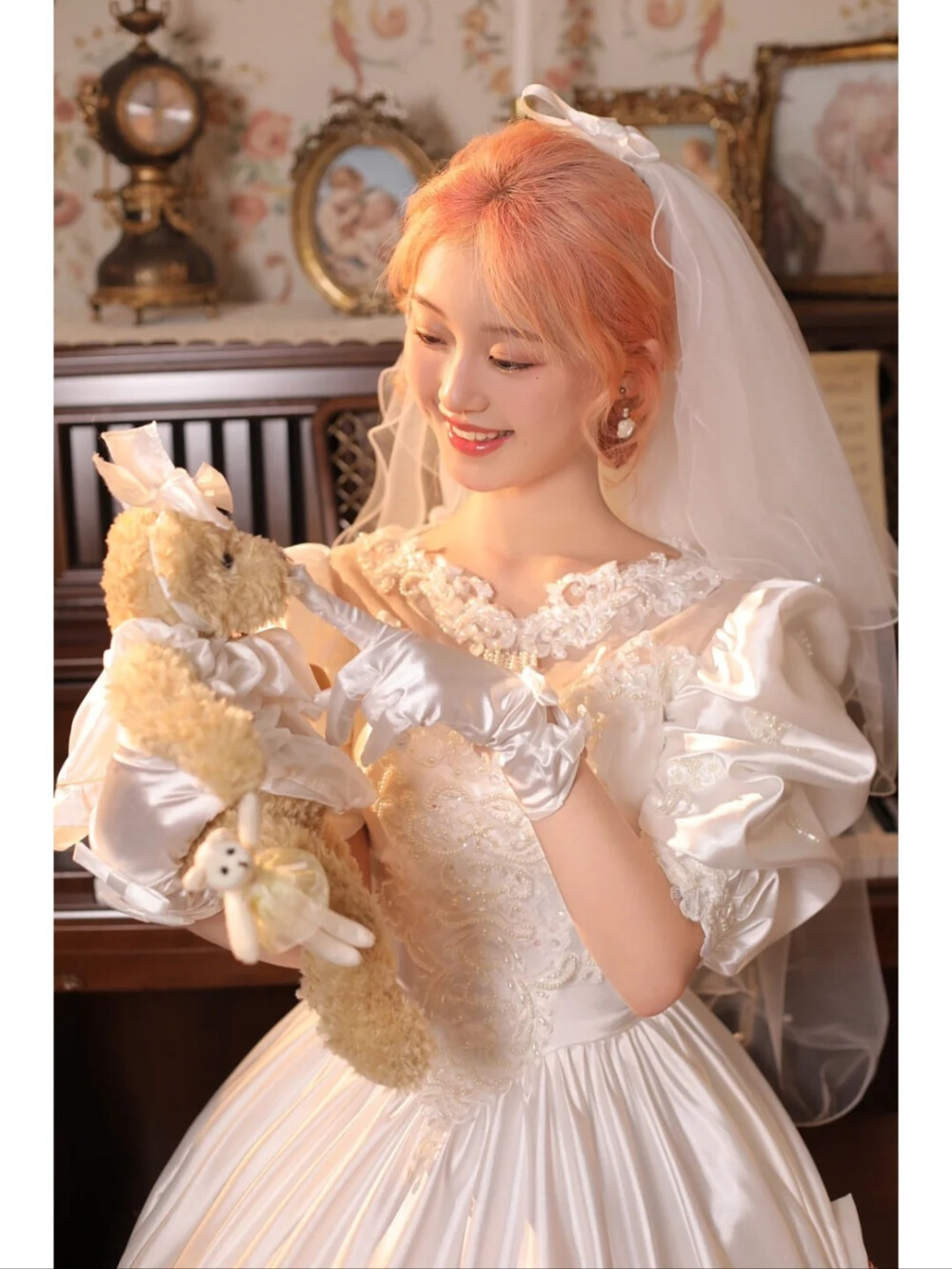 婚纱女孩
来源：小红书@付慧琳
侵权删