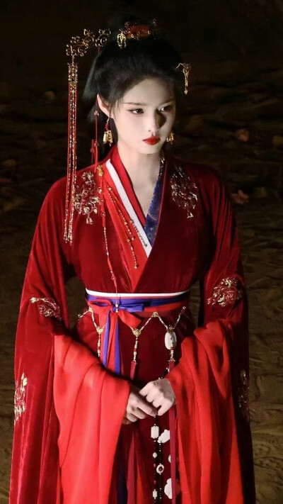 雀骨 艾米