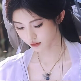 鞠婧祎