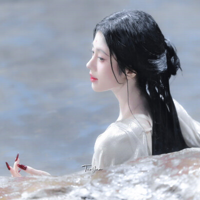 画船听雨眠