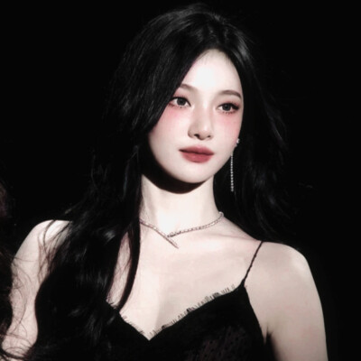  Medieval sculpture—"中世纪雕塑"+