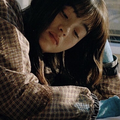 世理奈