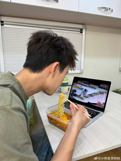 李昀锐