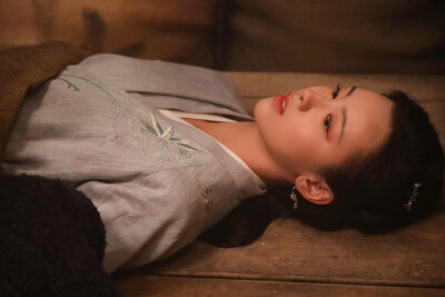 陈都灵