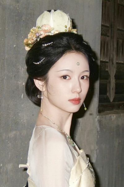 一瓯春 谢清圆