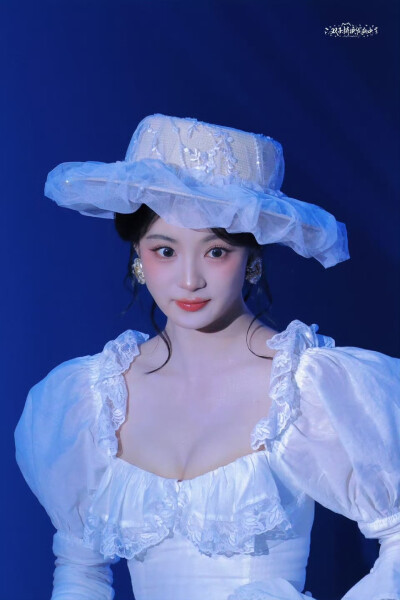 张雅钦