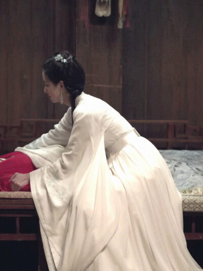 陈都灵 冯衡
cr：鸿灵初