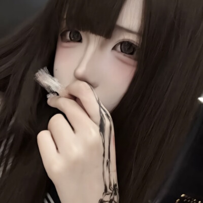 亲爱的你，好久不见在这段失联的日子里你有没有想过我，恨也好想也罢，都感谢你出现在那一段时光里，那一段难忘的回忆，但不要一辈子都被困在过去，不要一辈子都活在过去，最后希望你得不到真正的快乐与幸福，因为，…