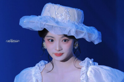 张雅钦