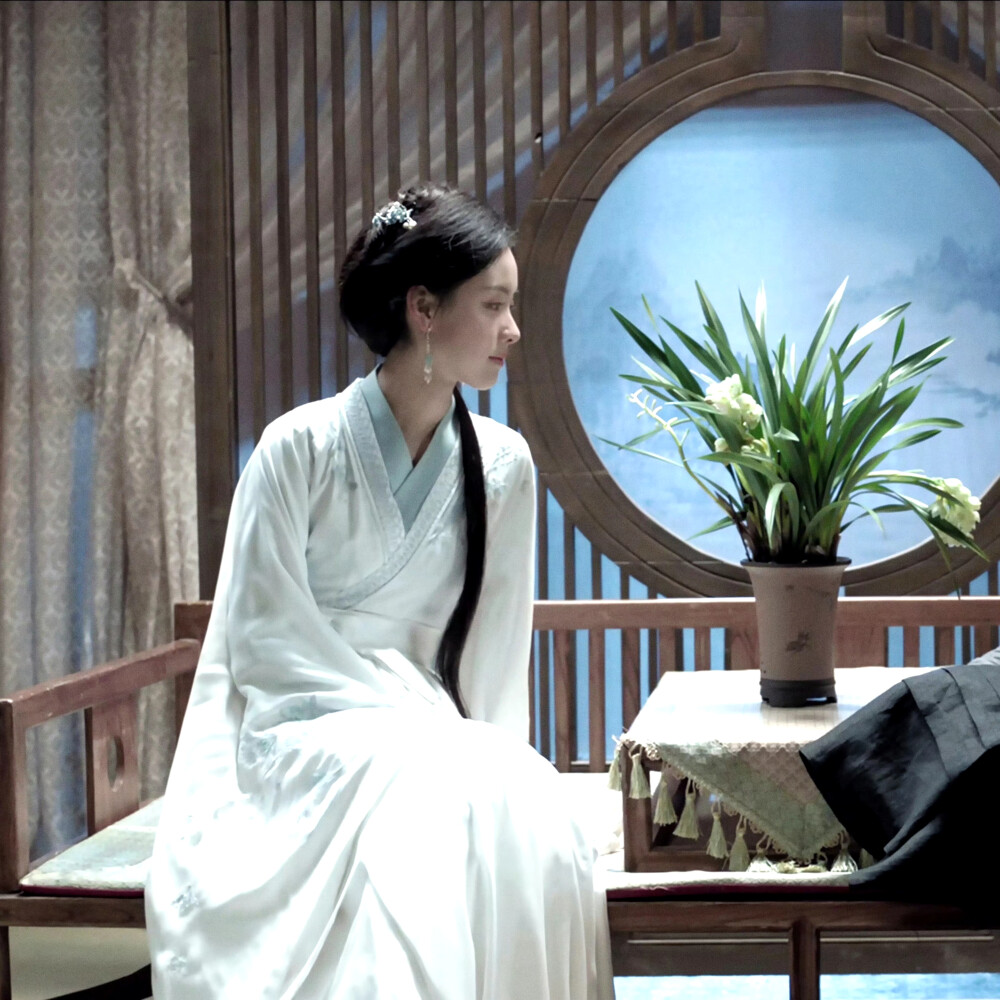 陈都灵 冯衡
cr：鸿灵初