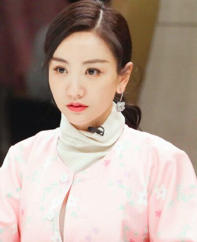杨蓉