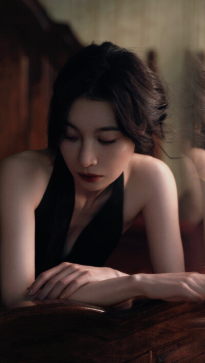 隆妮