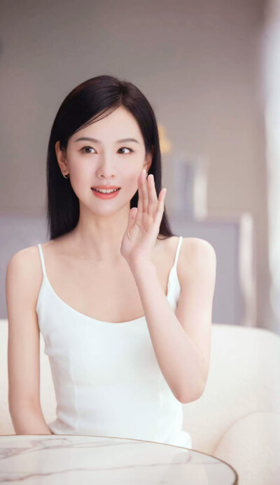 陈都灵