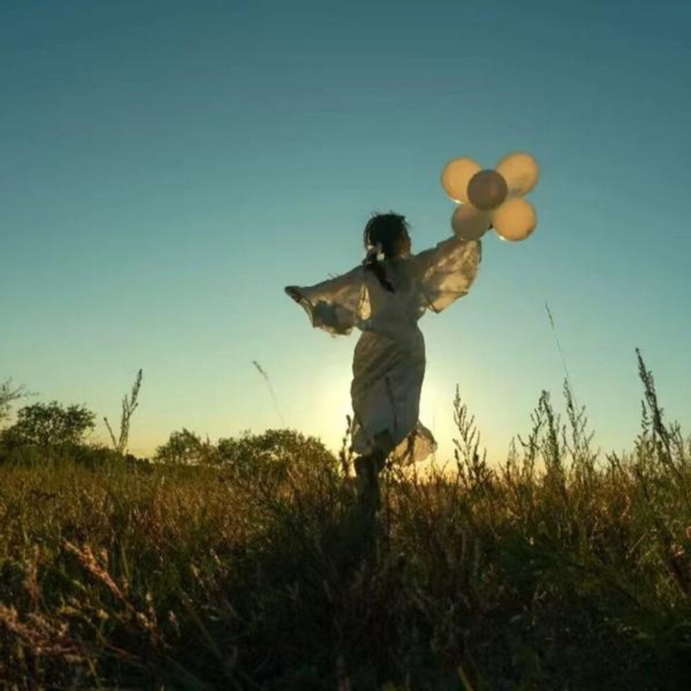 自由氛围感女头