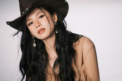 张婧仪