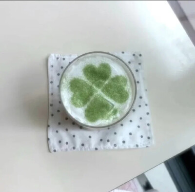 绿色系背景图 简介